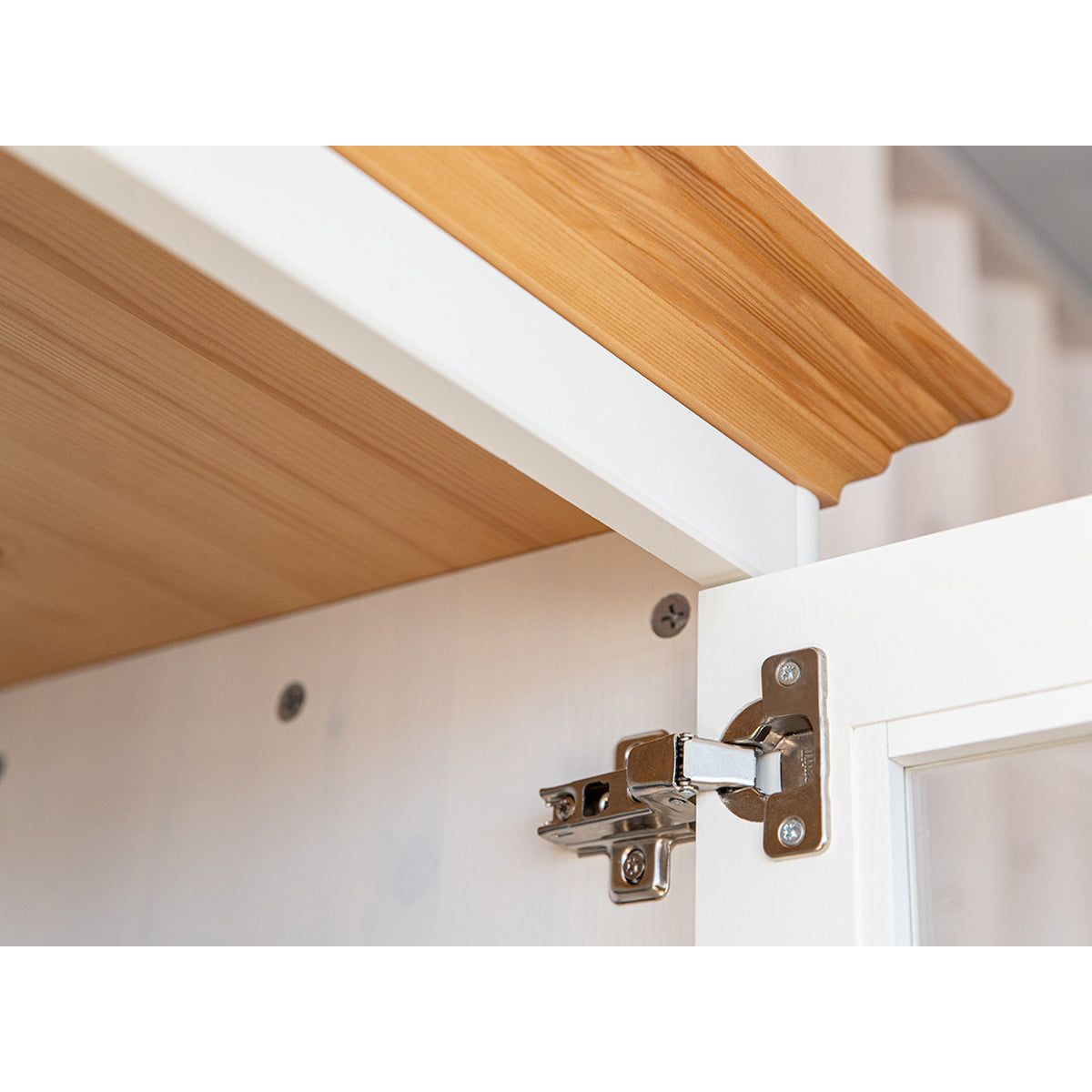 Bologna Elegante Massivholz Kiefer Vitrine 1-Türig | Farbe Weiß - Kiefer