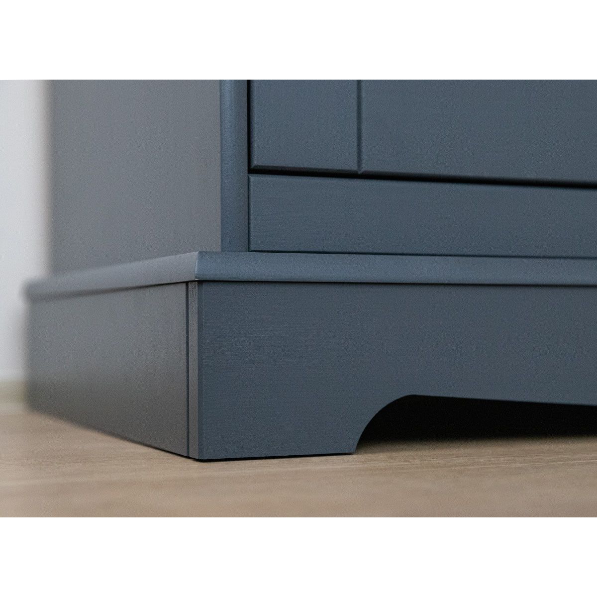 Bologna Elegante Massivholz Kiefer Vitrine 1-Türig | Farbe Graphit - Eiche