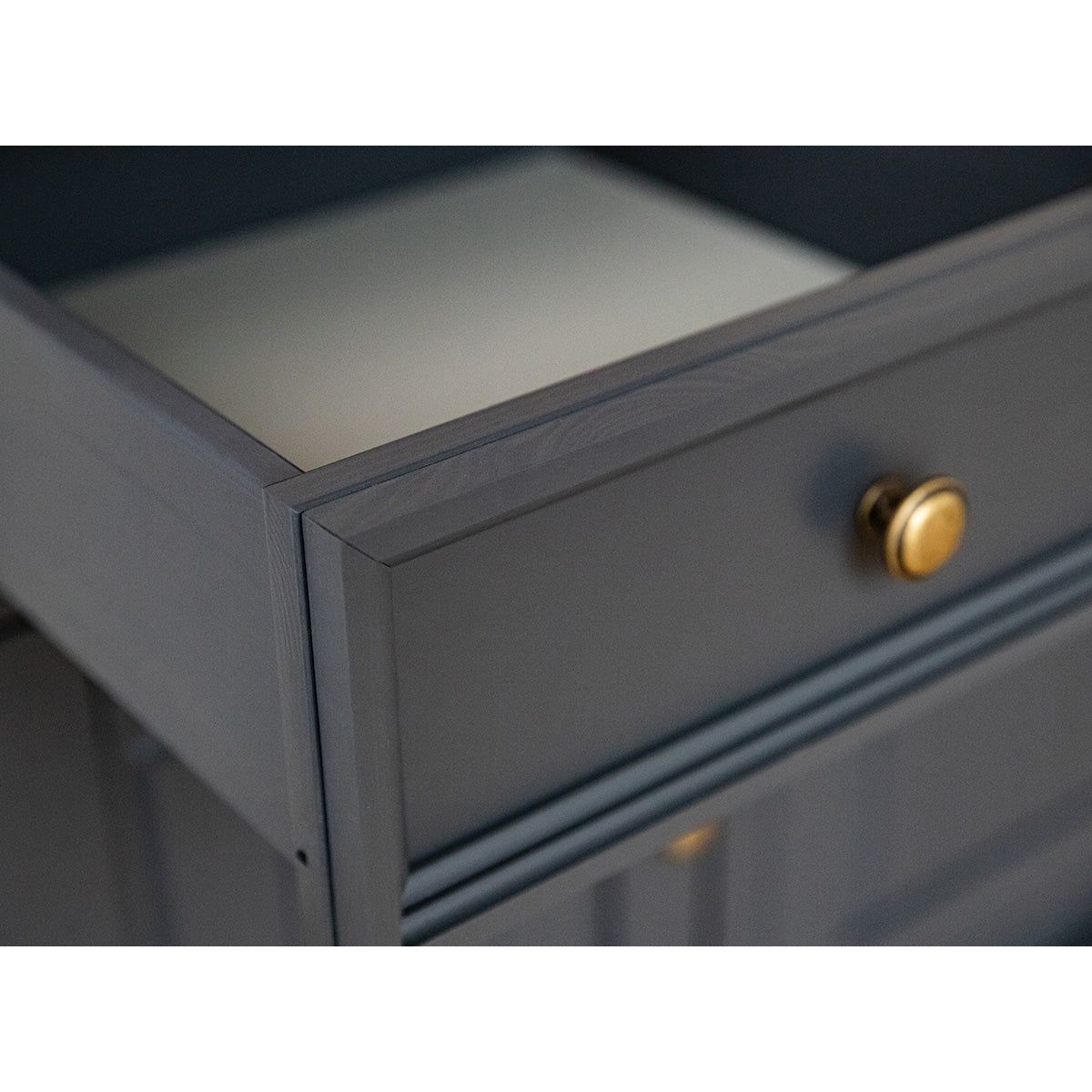 Bologna Elegante Massivholz Kiefer Kommode 3.3 | Farbe Graphit - Eiche