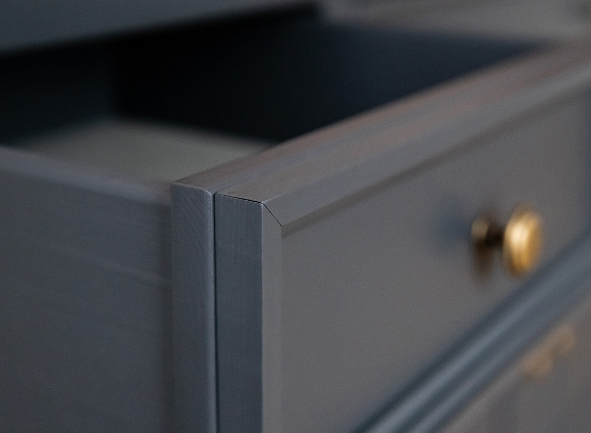 Bologna Elegante Massivholz Kiefer 5 Schubladen Kommode | Farbe Graphit - Eiche