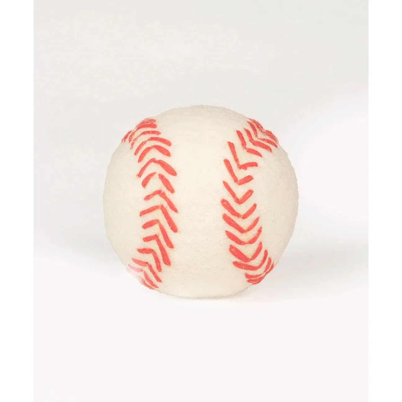 BUDDY. Hundespielzeug aus Schafwolle "Baseball"