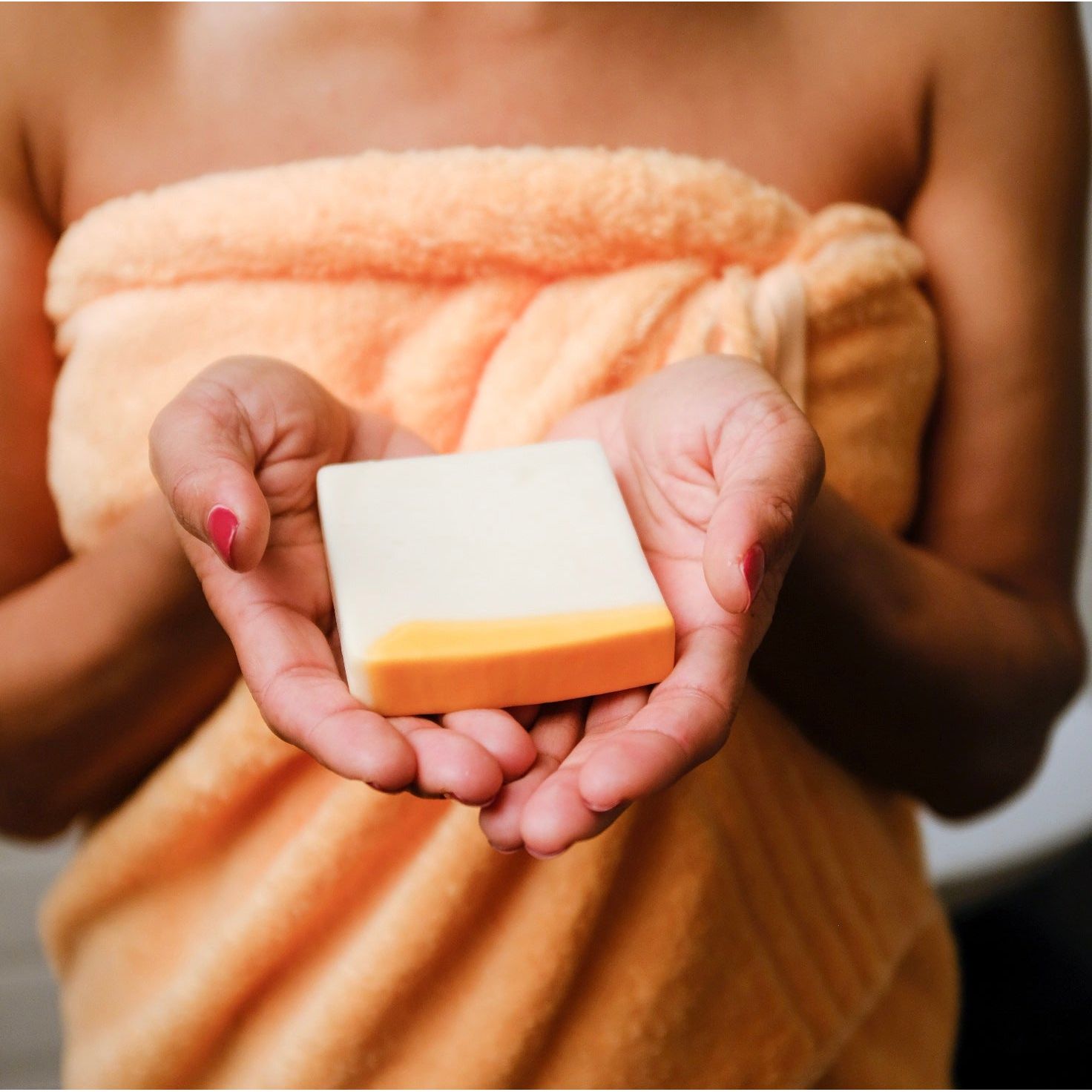Seife Block 004 Regenerierende Bio Seife Für Trockene Haut Und Starke Curls Afro Mit Kurkuma Kakao Haar Und Körper