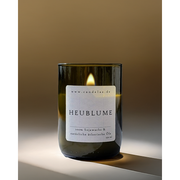 Heublume Natürliche Duftkerze Aus Ätherischen Ölen In Recycelter Weinflasche Glas Handgegossen Mit Sojawachs