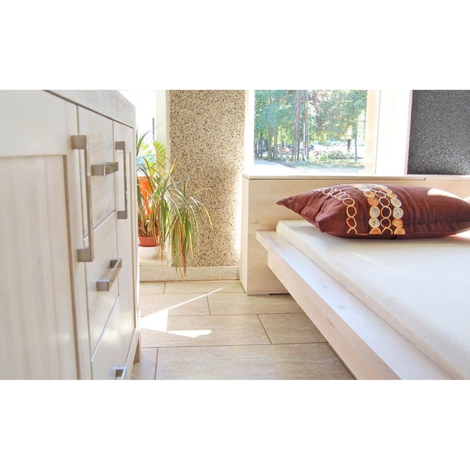 CREATO Massivholzbett mit Bettkasten