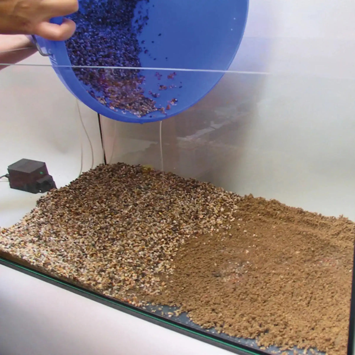 JBL Proflora AquaBasis Plus Langzeit Pflanzennährboden Für Aquarienpflanzen Im Süßwasser Beugt Algenwachstum Vor 2,5 L