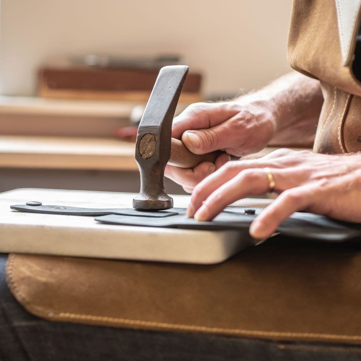 Ledertasche | Etui für Rasierer und Rasierpinsel