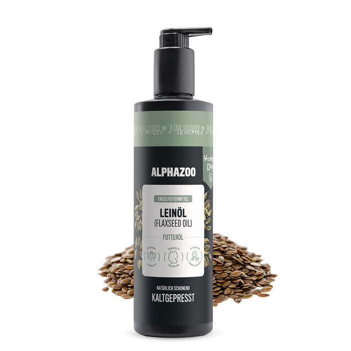 Leinöl für Hunde von alphazoo, kaltgepresst, in 500ml Flasche mit Leinsamen im Hintergrund.