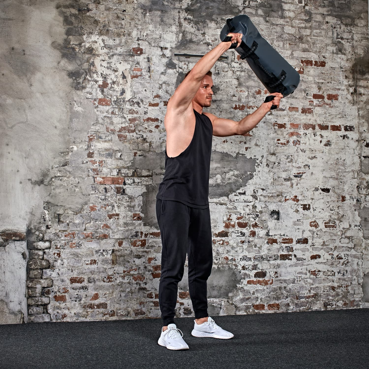 Sandbag - One size. Up to 30 kg.