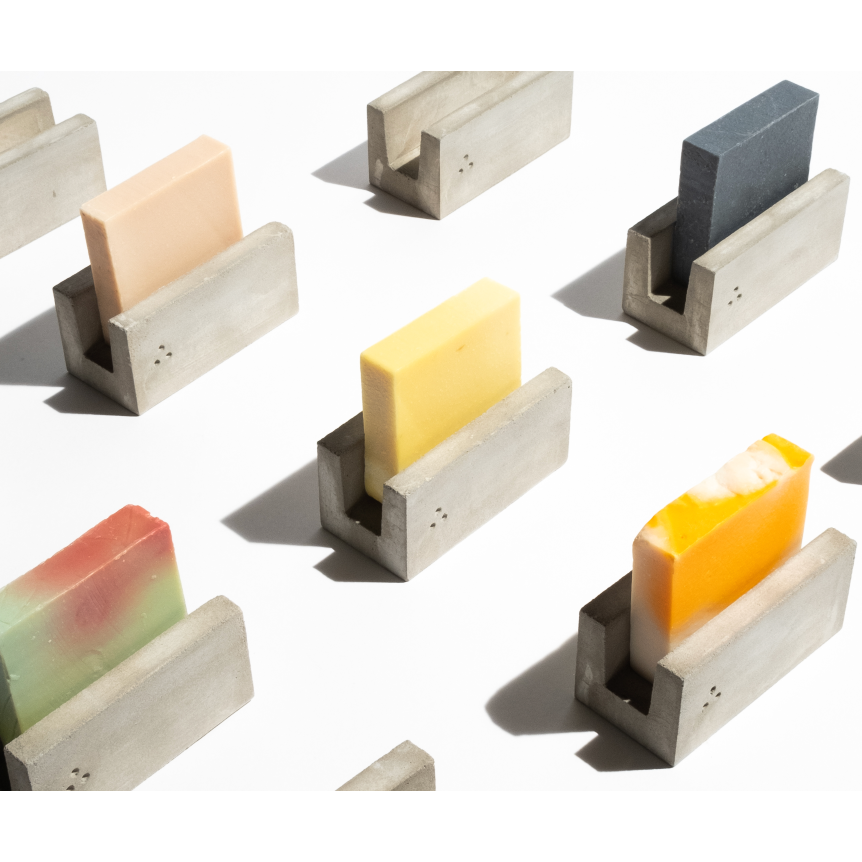 Seifenhalter Aus Offenporigem Beton Block Holder 001 Mit Naturseife Deiner Wahl Für Langlebige Seife In Hamburger Töpferei