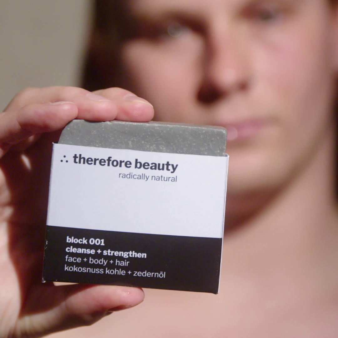 Schwarze Bio Seife Mit Kokosnusskohle Aktivkohle Und Zedernöl Für Haar Haut Körper Block 001 Talgregulierend Klärend