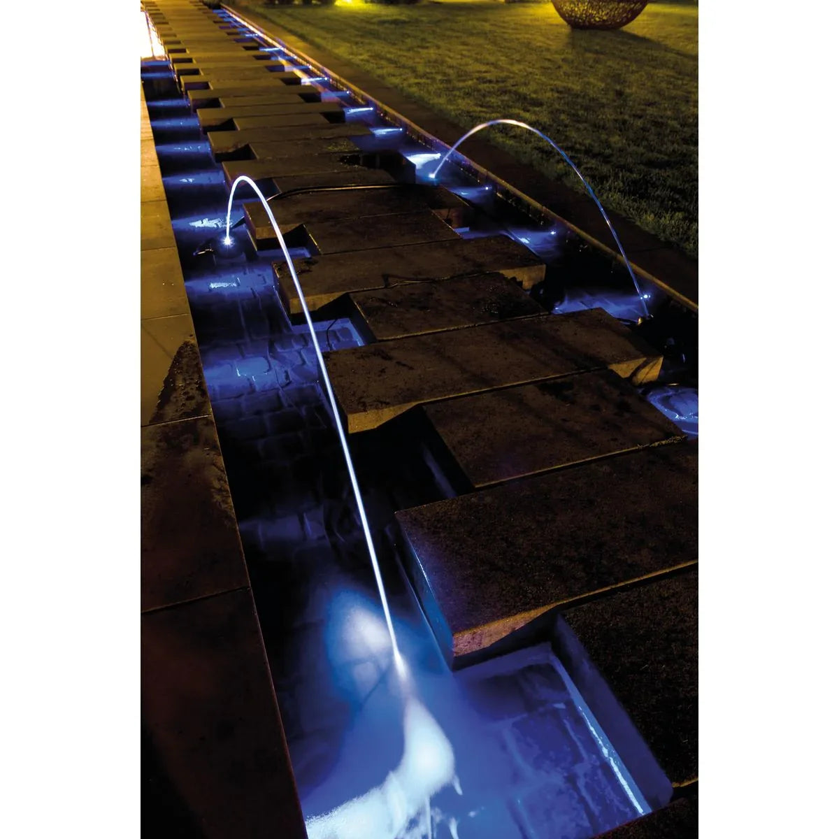Water Jet Lightning - Japankoi.net
