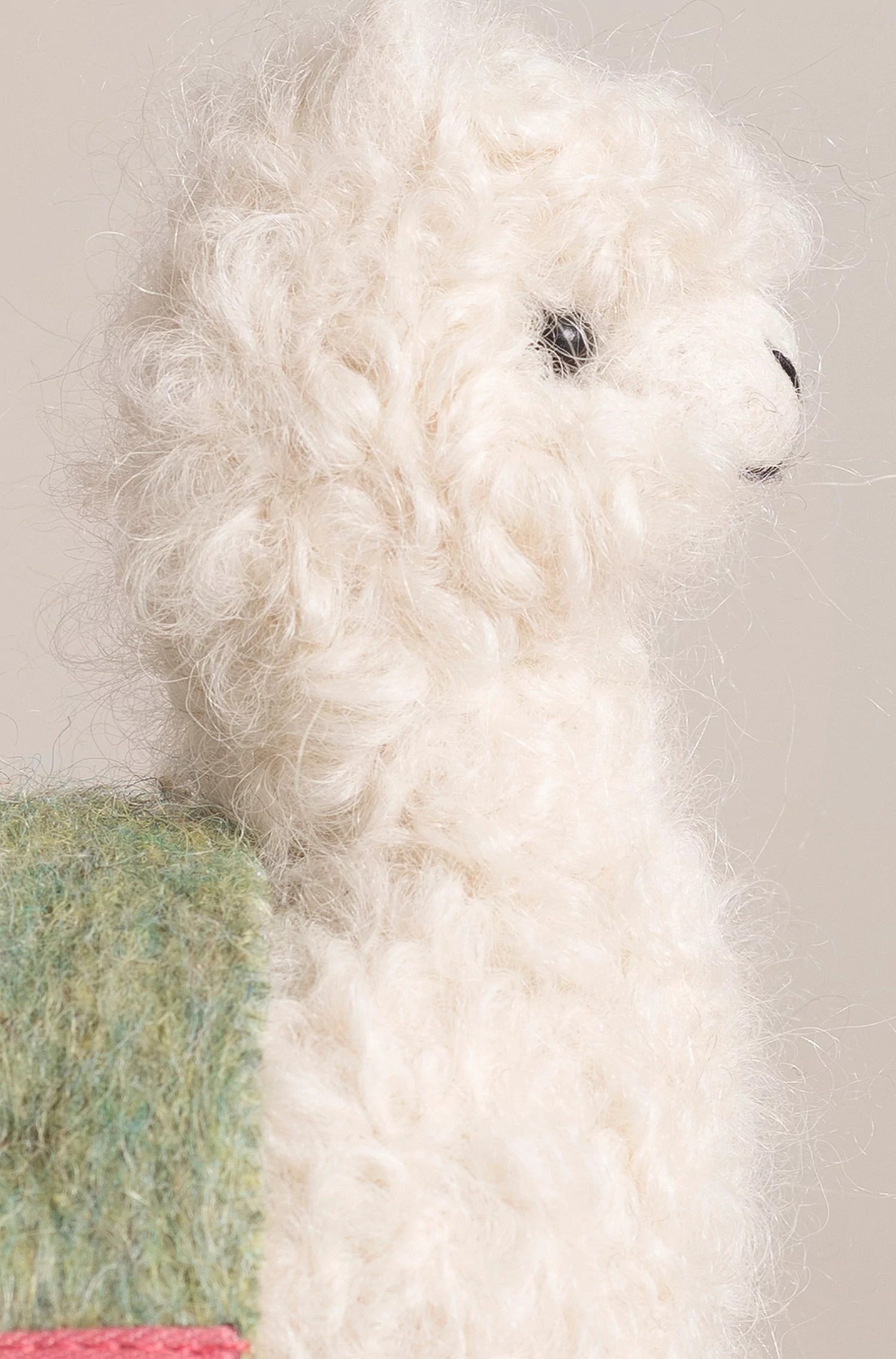 Kuna - QÓNI MEDIANO - Dekorations Plüschtier - 11cm